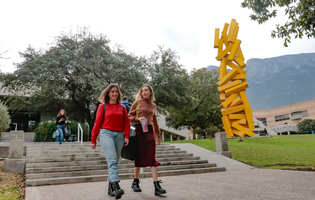 Estudiantes de Negocios Internacionales podrán acceder a doble titulación con la Universidad de Monterrey en México Estudiantes de Negocios Internacionales podrán acceder a doble titulación con la Universidad de Monterrey en México