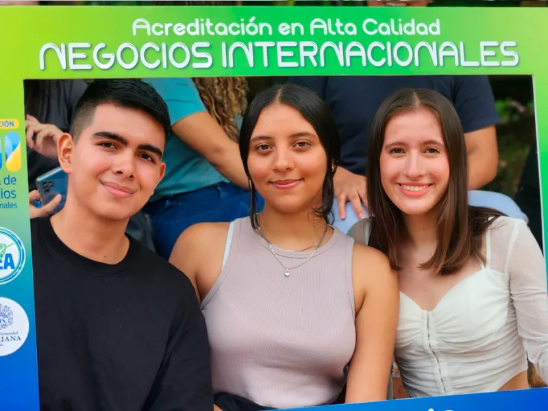 Así celebraron la Acreditación en Alta Calidad los programas de Economía, Psicología y Negocios Internacionales