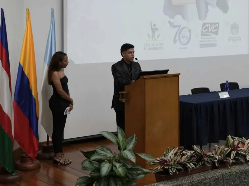 La CVC y Javeriana Cali lanzaron la cuarta cohorte de Tesos por el Ambiente La CVC y Javeriana Cali lanzaron la cuarta cohorte de Tesos por el Ambiente