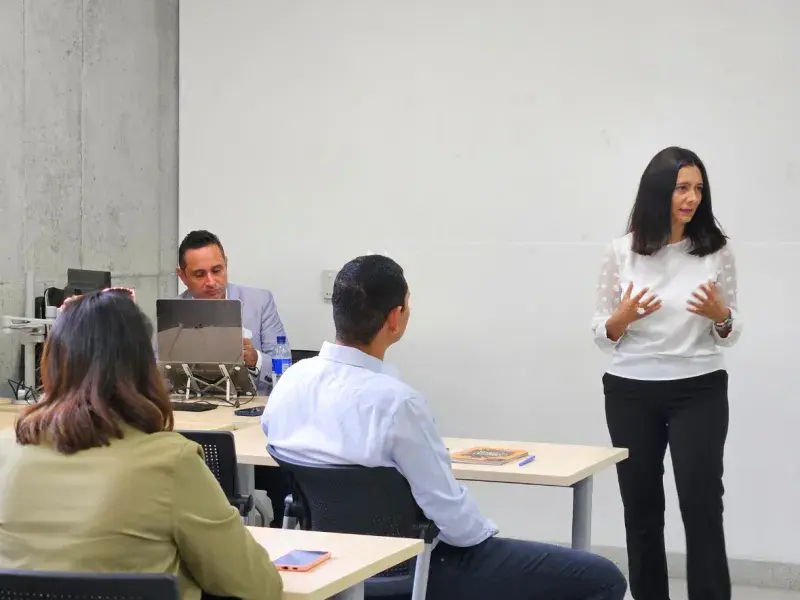 Estudiantes de Honduras visitan la Javeriana Cali